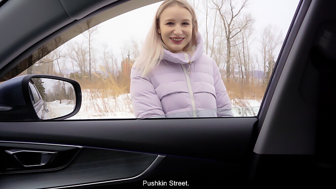 Pov Videó: A Cseh Lány Szexet Cserél A Taxi Viteldíjáért