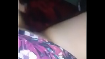 Sesi Handjob Sensual Dengan Latina Yang Menakjubkan